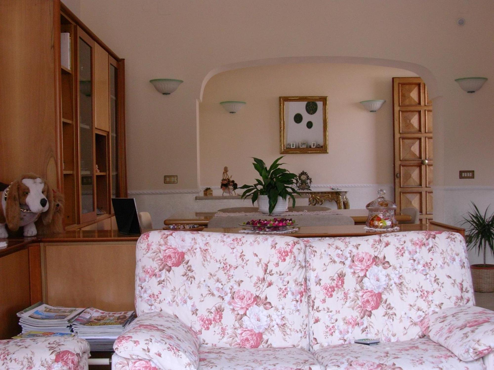 Mary'S Dream - Villa Overlooking Capri And Ischia In Sorrento Peninsula Масса-Лубренсе Экстерьер фото